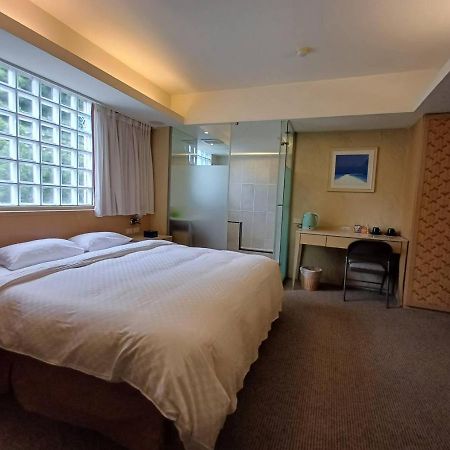 Blue Ocean Hotel จีหลง ภายนอก รูปภาพ