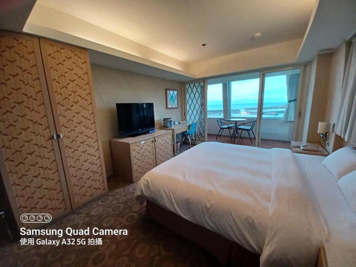 Blue Ocean Hotel จีหลง ภายนอก รูปภาพ