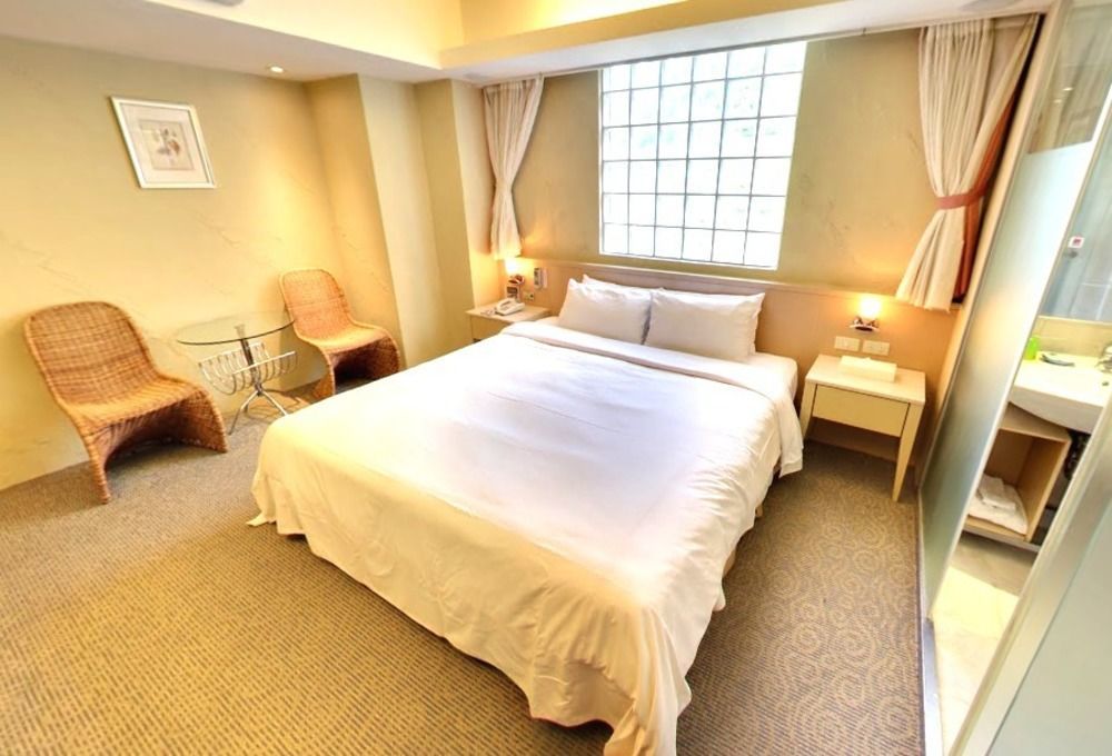 Blue Ocean Hotel จีหลง ภายนอก รูปภาพ