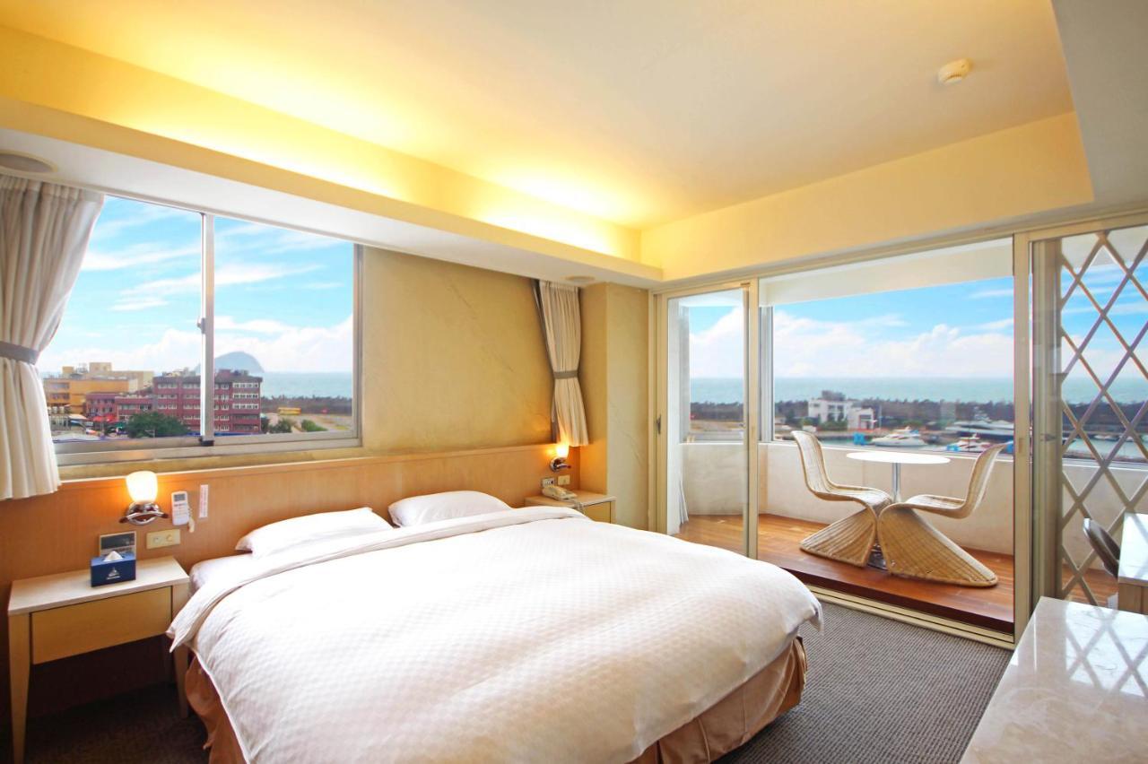 Blue Ocean Hotel จีหลง ภายนอก รูปภาพ
