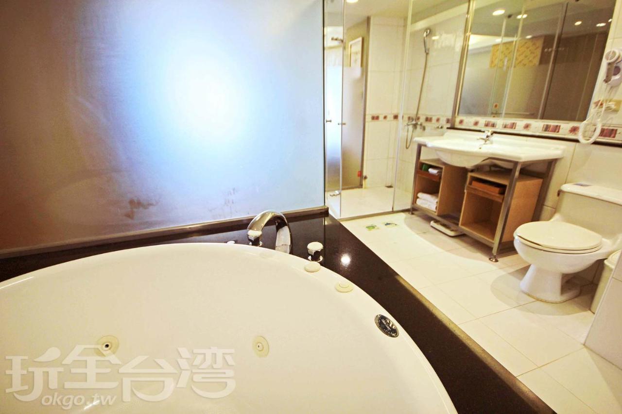 Blue Ocean Hotel จีหลง ภายนอก รูปภาพ